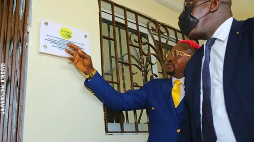 Côte d’Ivoire :  Ramatoulaye DJ ouvre une école d’humour